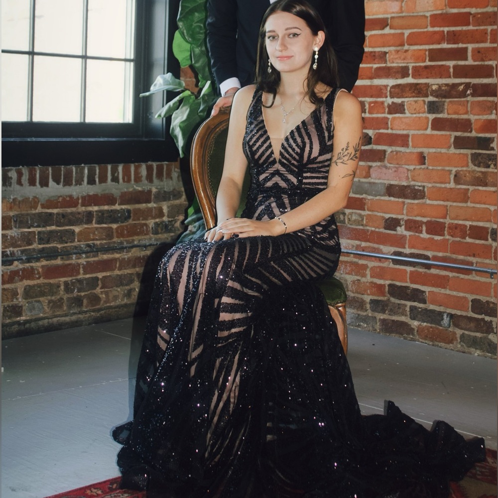 Size 2 Jovani prom dress. no alterations, only worn 1 time.
